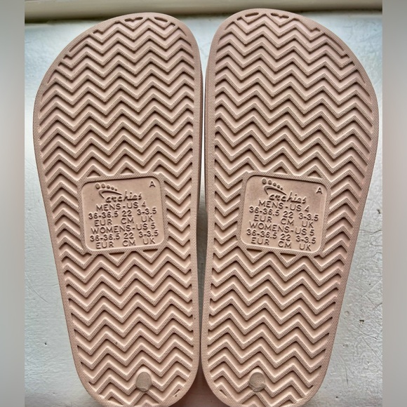 Archie’s Australian Footwear - Picture 3 of 5